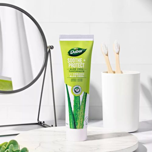 Dabur Soothe + Protect Aloe Vera fogkrém 100ml fluormentes, organikus