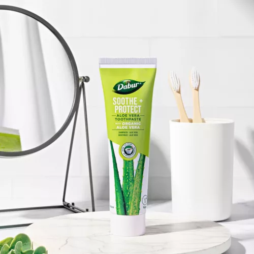 Dabur Soothe + Protect Aloe Vera fogkrém 100ml fluormentes, organikus