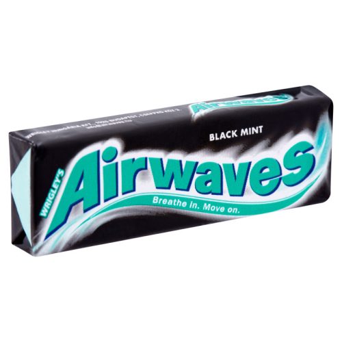 Airwaves Black Mint mentol- és ánizsízű rágógumi 14 g