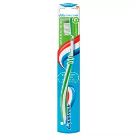   Aquafresh Everyday Clean fogkefe közepesen erős sörtékkel